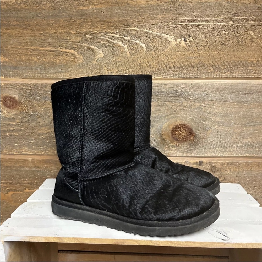 UGG Reptile Exotic Black Calf Hair Classic Boots Size 9